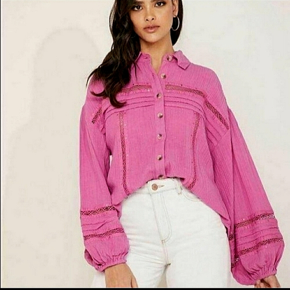 Free People NWOT puffy sleeve top